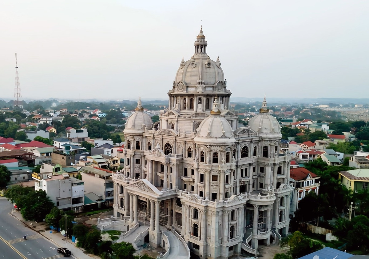 Tầng 1 có diện tích khoảng 1.898m2, tầng 2 lên tới 2.254m2, các tầng phía trên đều vượt ngưỡng nghìn mét vuông. Ảnh: Vietnamnet