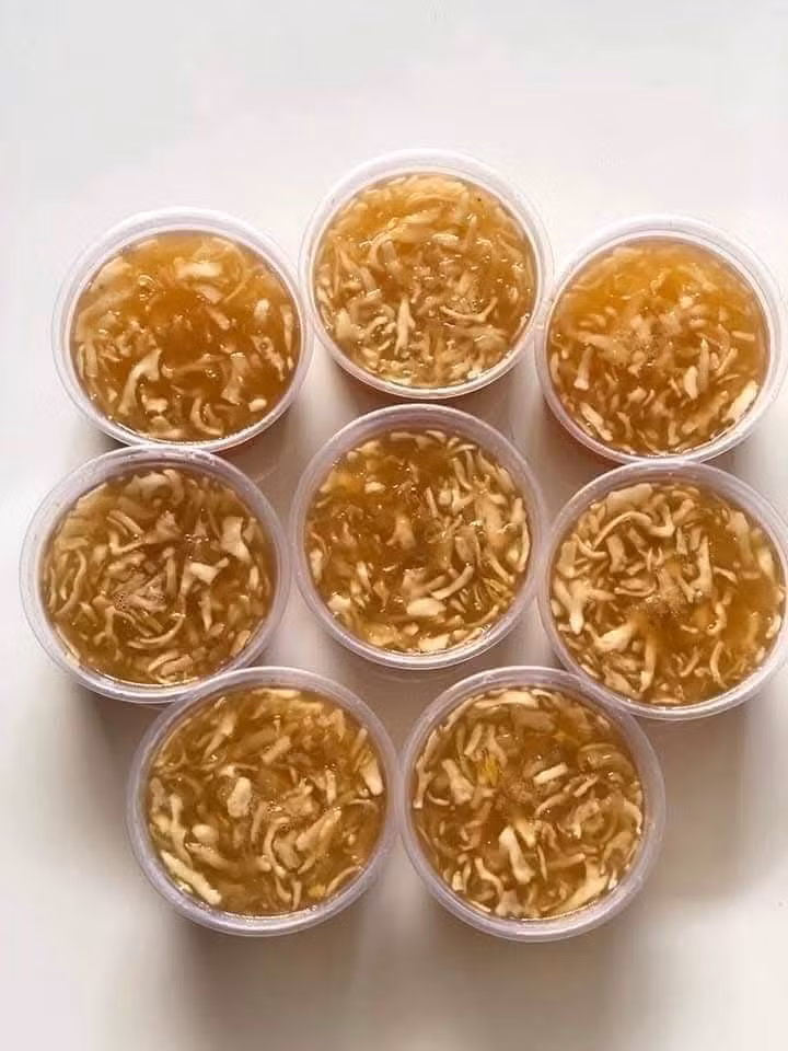 Rau đá biển có thể chế biến thành nhiều món ăn ngon như chè rau đá biển, mứt, thạch, canh, gỏi tôm thịt...Ảnh: Facebook