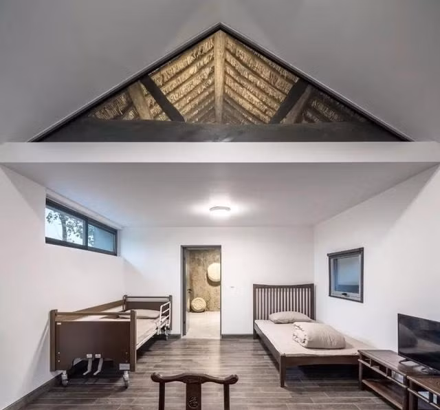 Nội thất trong nhà vẫn giữ phong cách tối giản, đồ đạc không nhiều, tập trung vào sự gọn gàng và chức năng. Ảnh: Sohu