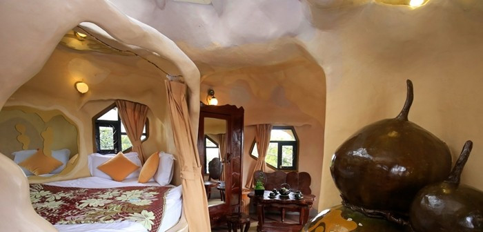 Các "cành cây" bằng xi măng được thiết kế thành cây cầu xoắn để mọi người có thể di chuyển qua lại giữa các ngôi nhà. Ảnh: Crazyhouse