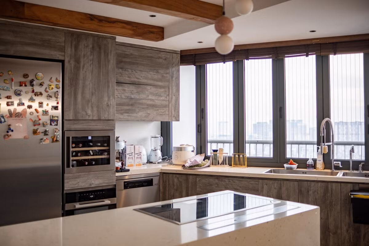 Ca nương Kiều Anh không ngại đầu tư vào thiết bị thông minh, giúp căn nhà vừa hiện đại, đủ tiện nghi mà các thành viên có cuộc sống thoải mái. Ảnh: House n Home