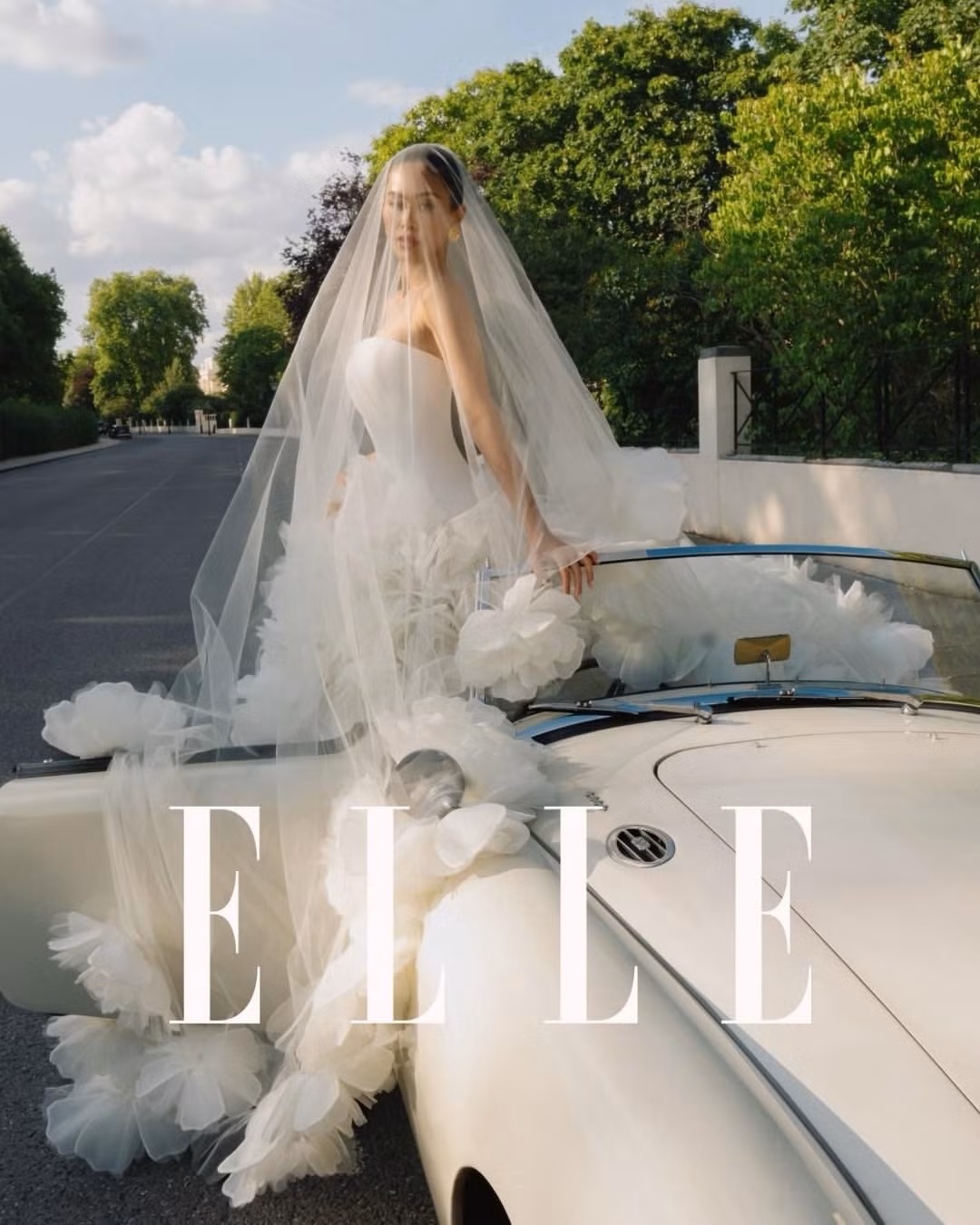 Tiên Nguyễn tên thật Nguyễn Thảo Tiên (sinh năm 1997) là con gái "vua hàng hiệu" Johnathan Hạnh Nguyễn và doanh nhân Lê Hồng Thủy Tiên - Tổng giám đốc IPP Group. Ảnh: Facebook