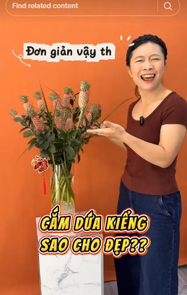 Thời gian gần đây, hình ảnh những bình hoa nhỏ cắm bằng các "cành dứa mini" trên các nền tảng mạng xã hội thu hút sự chú ý của nhiều người. Ảnh: Tiktok