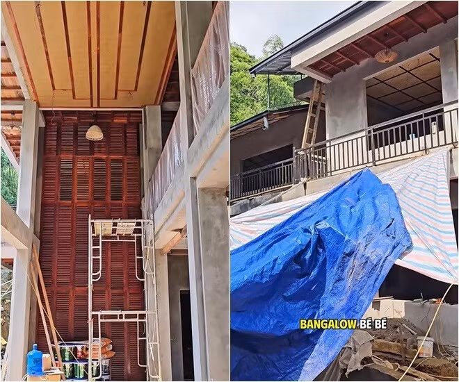 Khung nhà chính gồm 2 tầng với khoảng hiên rộng rãi, lan can kim loại. Ảnh chụp màn hình