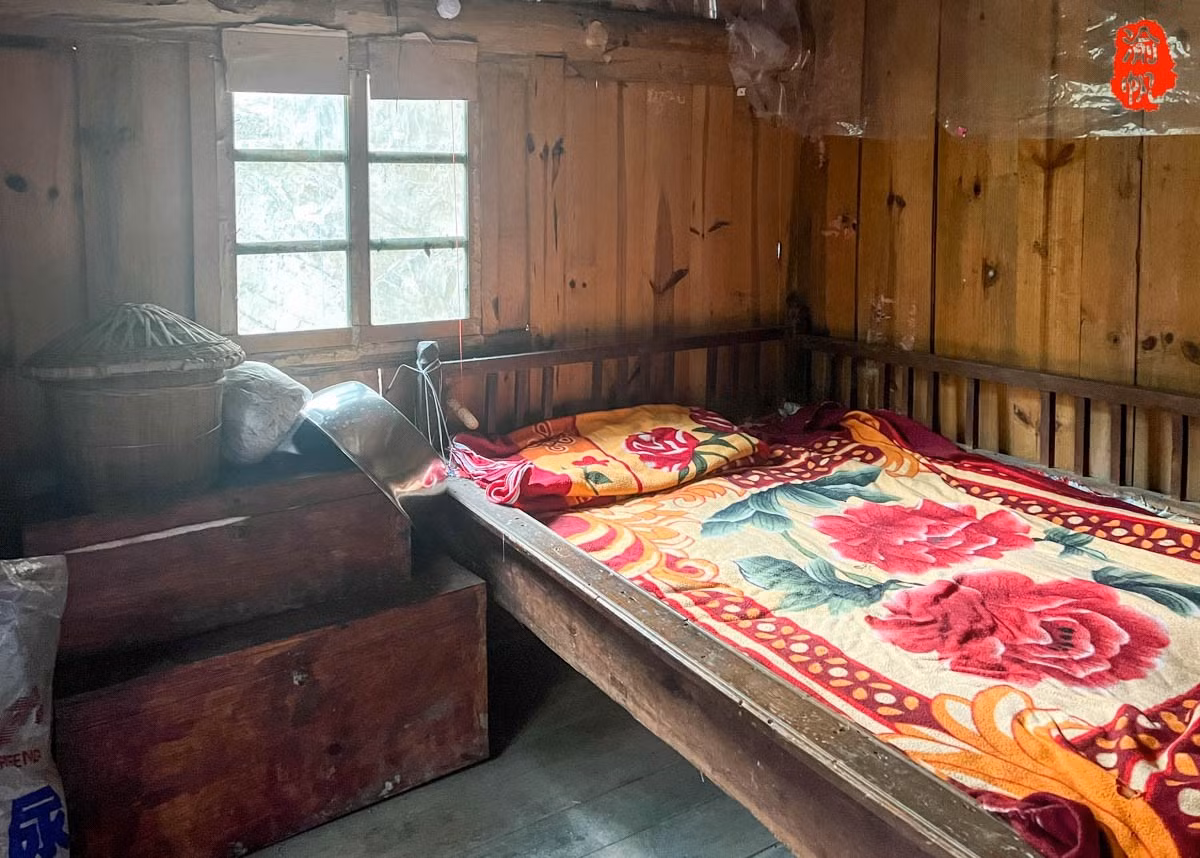 Tầng 2 và tầng 3 là phòng ngủ của chủ nhà, nhưng chỉ có 2 phòng có giường. Các phòng còn lại chỉ được dọn dẹp và trải ga trải giường khi con cái về hoặc khi khách đến. Ảnh: Sohu