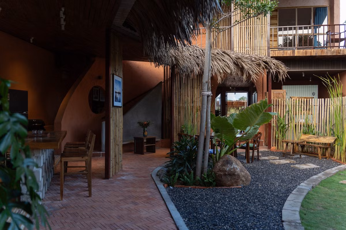 Ở nơi ấy, con người như tìm lại tuổi thơ nhẹ nhàng, hồn nhiên và trọn vẹn...Ảnh: Quang Dam