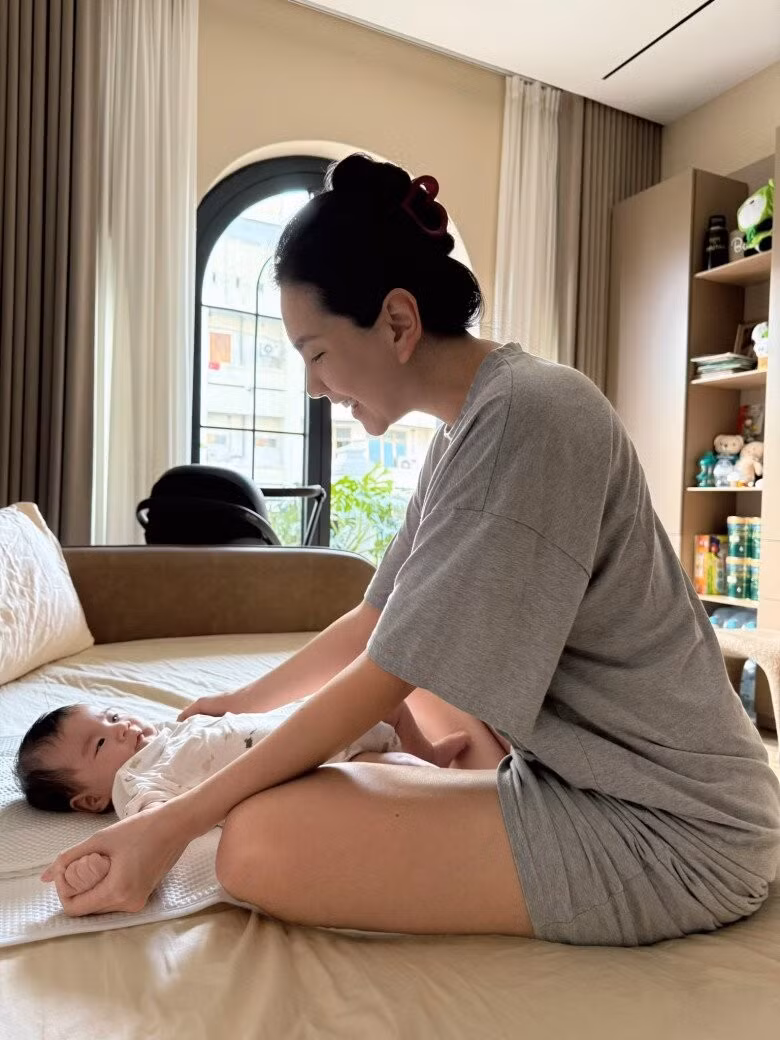 Tại Hà Nội, vợ chồng MC Mai Ngọc sống trong cơ ngơi sang trọng. Ảnh: FBNV