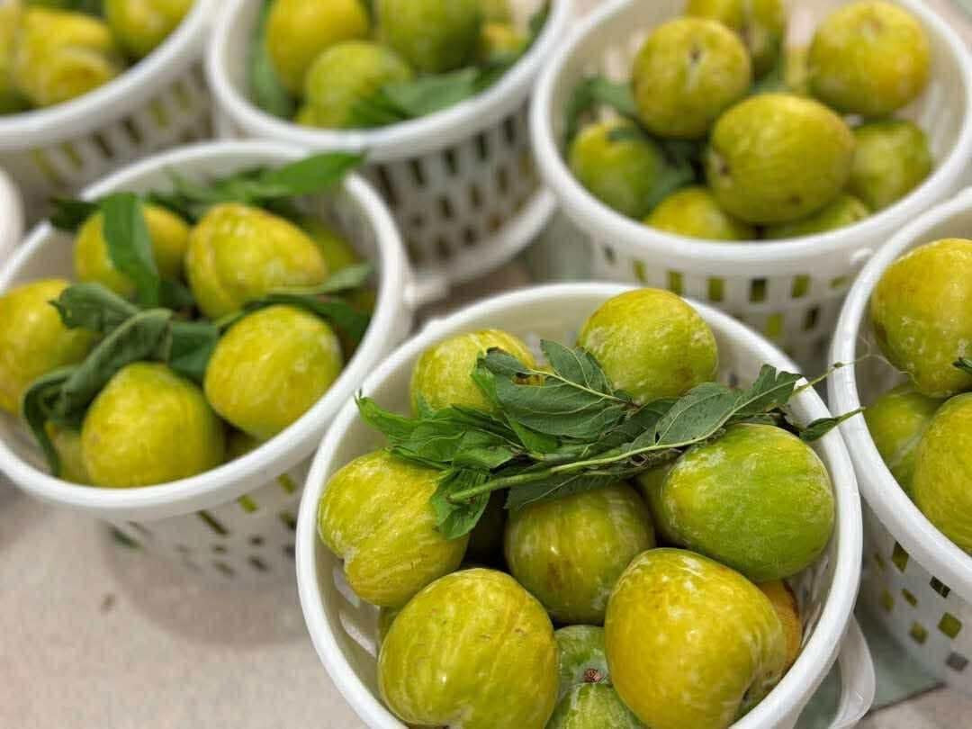 Mận cau loại nhỏ hơn giá từ 200.000 - 250.000 đồng/kg. Ảnh: Facebook