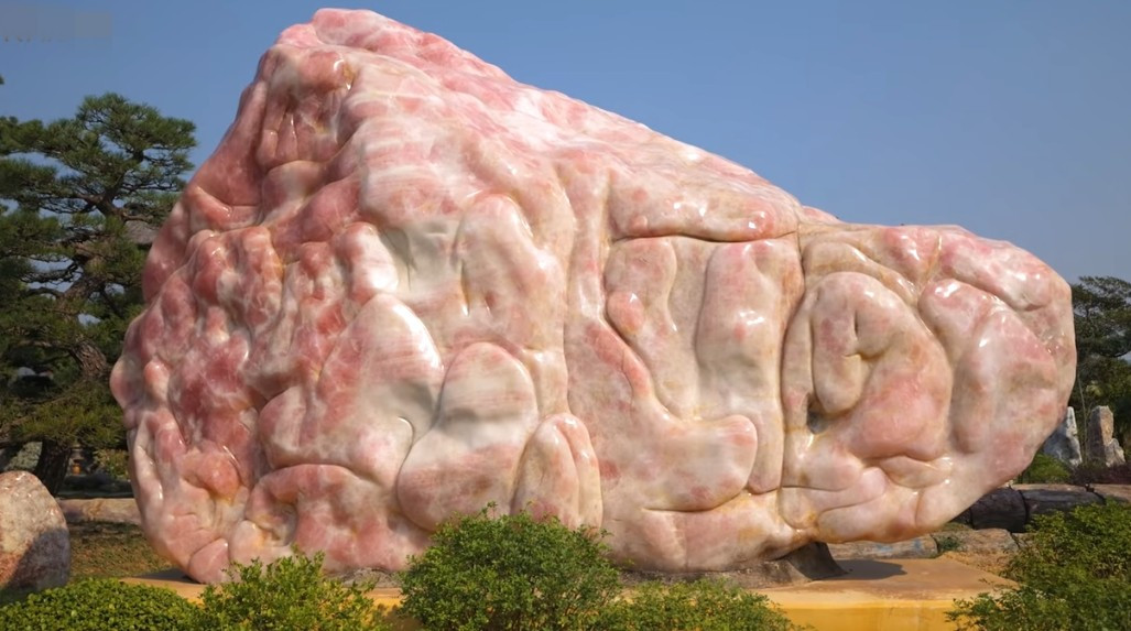 Đá thạch anh xuất xứ tại Brazil. Ảnh chụp màn hình