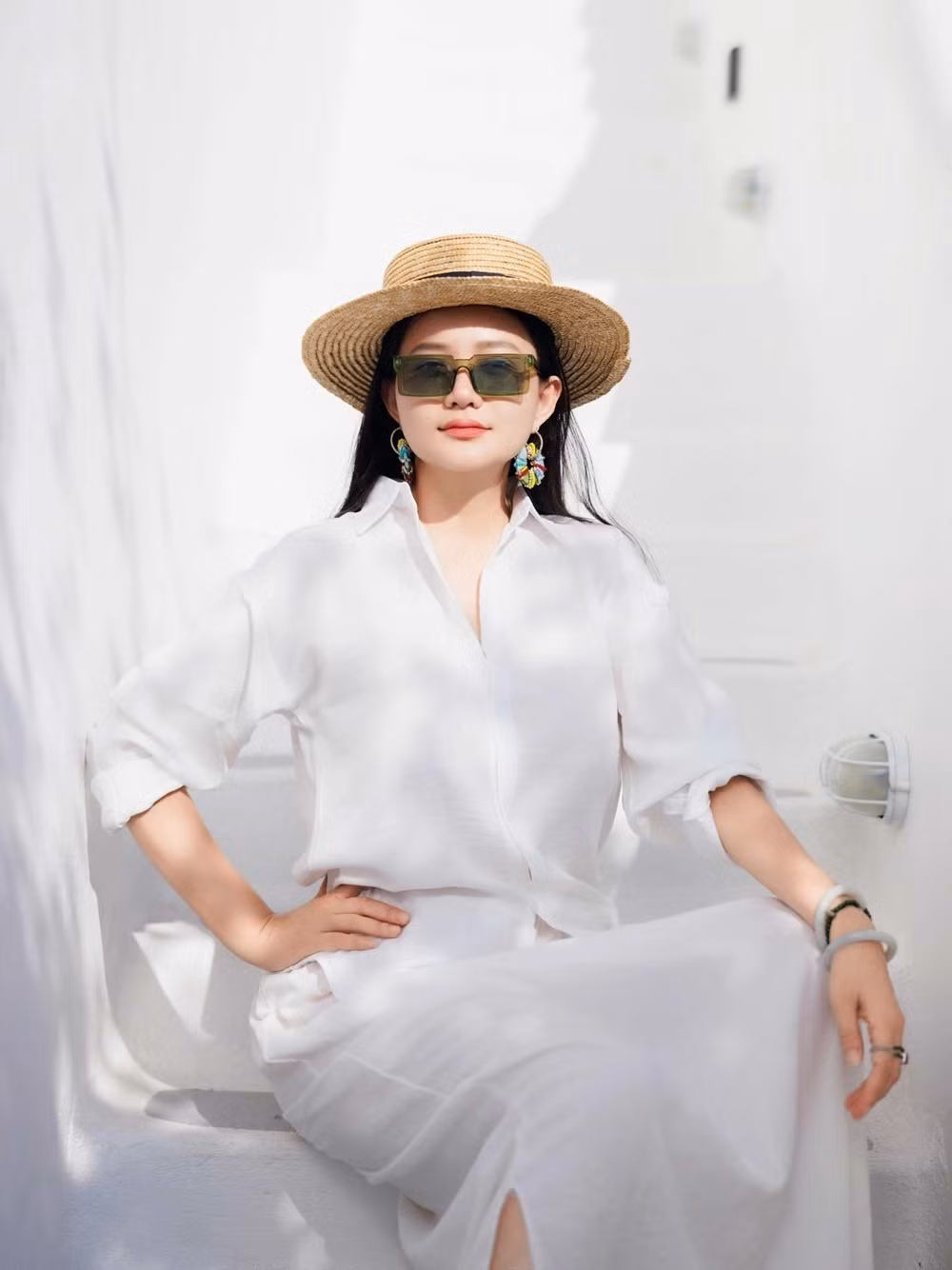 Mới đây, trên trang cá nhân, Phan Như Thảo tiết lộ được ông xã đại gia Đức An tặng căn hộ view biển hơn 10 tỷ đồng ở Đà Nẵng nhân dịp sinh nhật 37 tuổi. Ảnh: Ngoisao