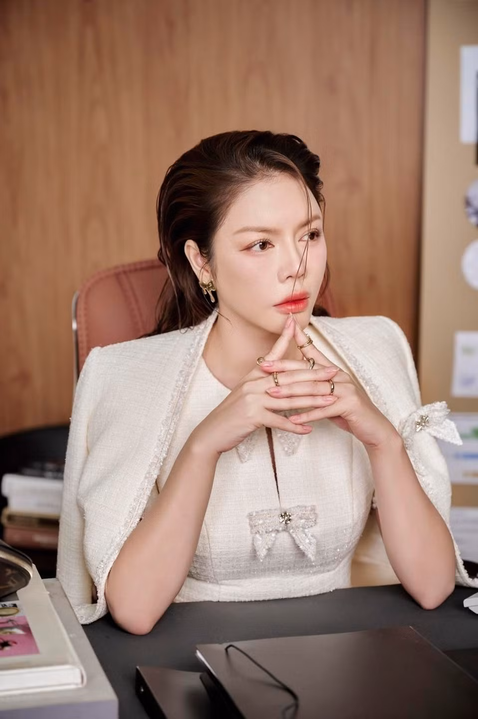 Ngoài siêu xe, trang sức xa xỉ, Lý Nhã Kỳ còn có thú vui chơi cây cảnh decor không gian sống. Với sở thích này, nữ đại gia cũng chọn toàn hàng đắt đỏ cho vườn nhà. Ảnh: FBNV