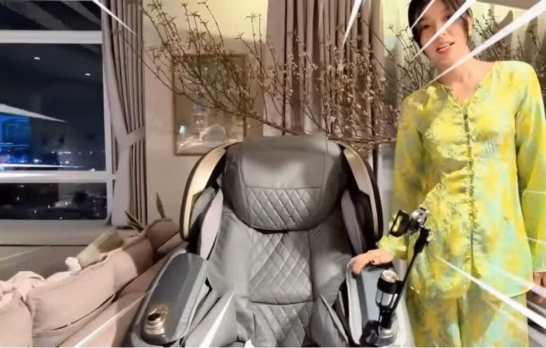 Ghế massage cao cấp được cho là giá tới 200 triệu đồng. Ảnh chụp màn hình