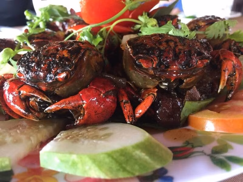 Chù ụ được chế biến thành nhiều món nhưng điển hình nhất là nướng, luộc, hấp và xào me. Ảnh: Mia