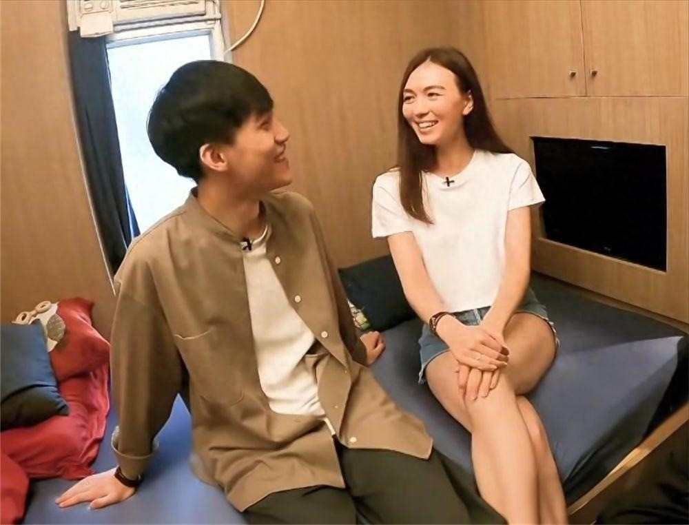 Ở nơi bất động sản thuộc hàng đắt đỏ nhất thế giới, một đôi vợ chồng trẻ dù sống trong căn hộ vỏn vẹn 9,2m2 vẫn có thể duy trì cuộc sống thoải mái suốt hai năm qua. Ảnh: Toutiao