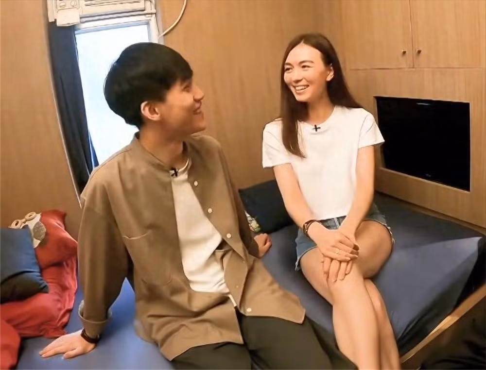 Ở nơi bất động sản thuộc hàng đắt đỏ nhất thế giới, một đôi vợ chồng trẻ dù sống trong căn hộ vỏn vẹn 9,2m2 vẫn có thể duy trì cuộc sống thoải mái suốt hai năm qua. Ảnh: Toutiao