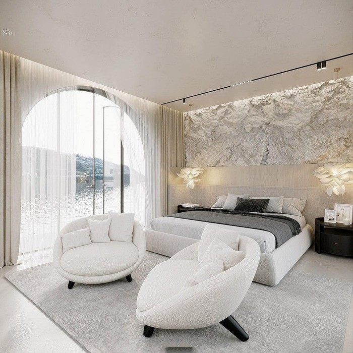 Phòng ngủ thoáng đãng, có view hồ mát mẻ. Ảnh: FBNV