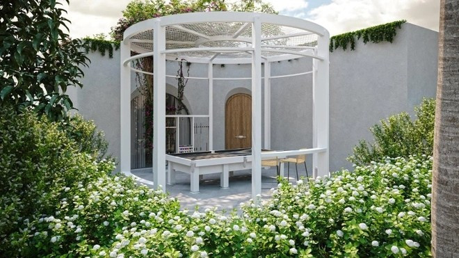 Phương Nga là người yêu cây cối, hoa lá nên Bình An dành một phần diện tích lớn để trồng hoa. Ảnh: FBNV