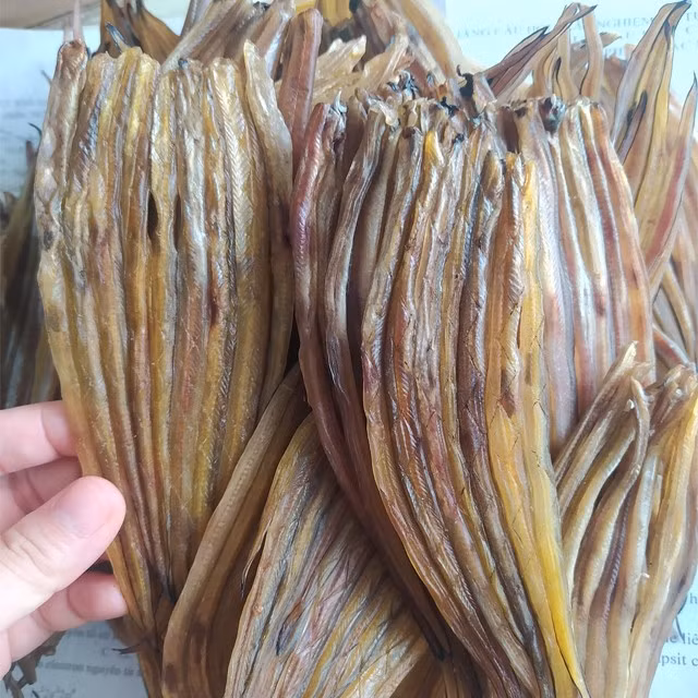 Trong khi đó, khô cá loi choi giá từ 200.000 - 300.000 đồng/kg. Ảnh: Facebook