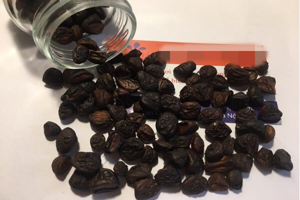 Trong khi đó, hạt dổi tẻ to hơn, màu đen nhưng không thơm bằng, giá từ 1,5 - 1,8 triệu đồng/kg. Ảnh: Bếp cô Tấm