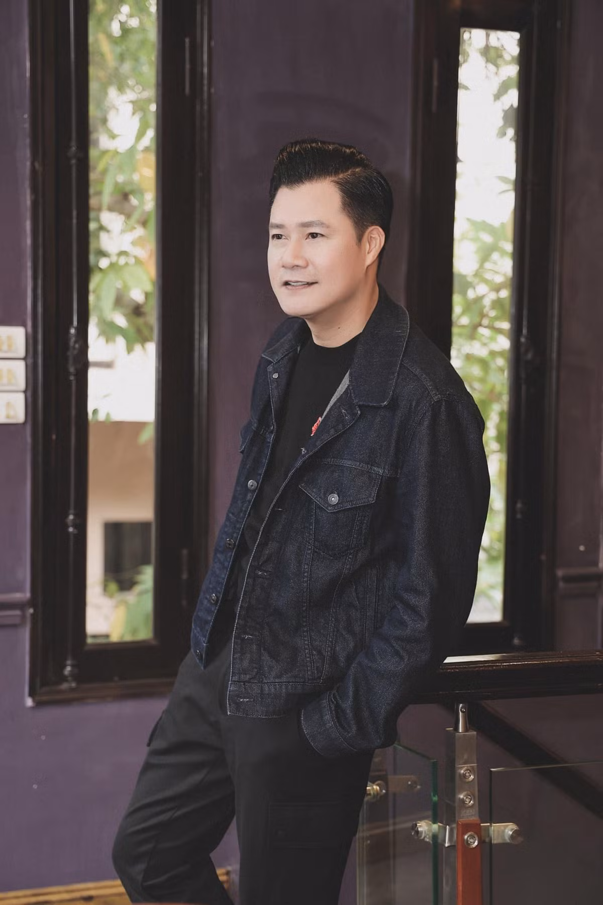 Ở tuổi U50, ca sĩ Quang Dũng vẫn độc thân, rất phong độ và có cuộc sống khá sung túc trong căn biệt thự rộng khoảng 400m2 tọa lạc tại phường Phú Nhuận, TP HCM. Ảnh: FBNV