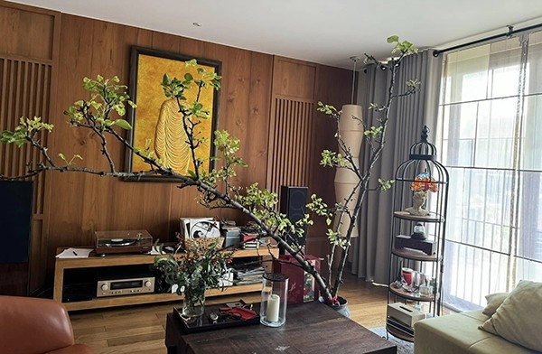 Nhờ vậy, ngôi nhà của Quang Dũng luôn ngập tràn ánh sáng tự nhiên. Ảnh: FBNV