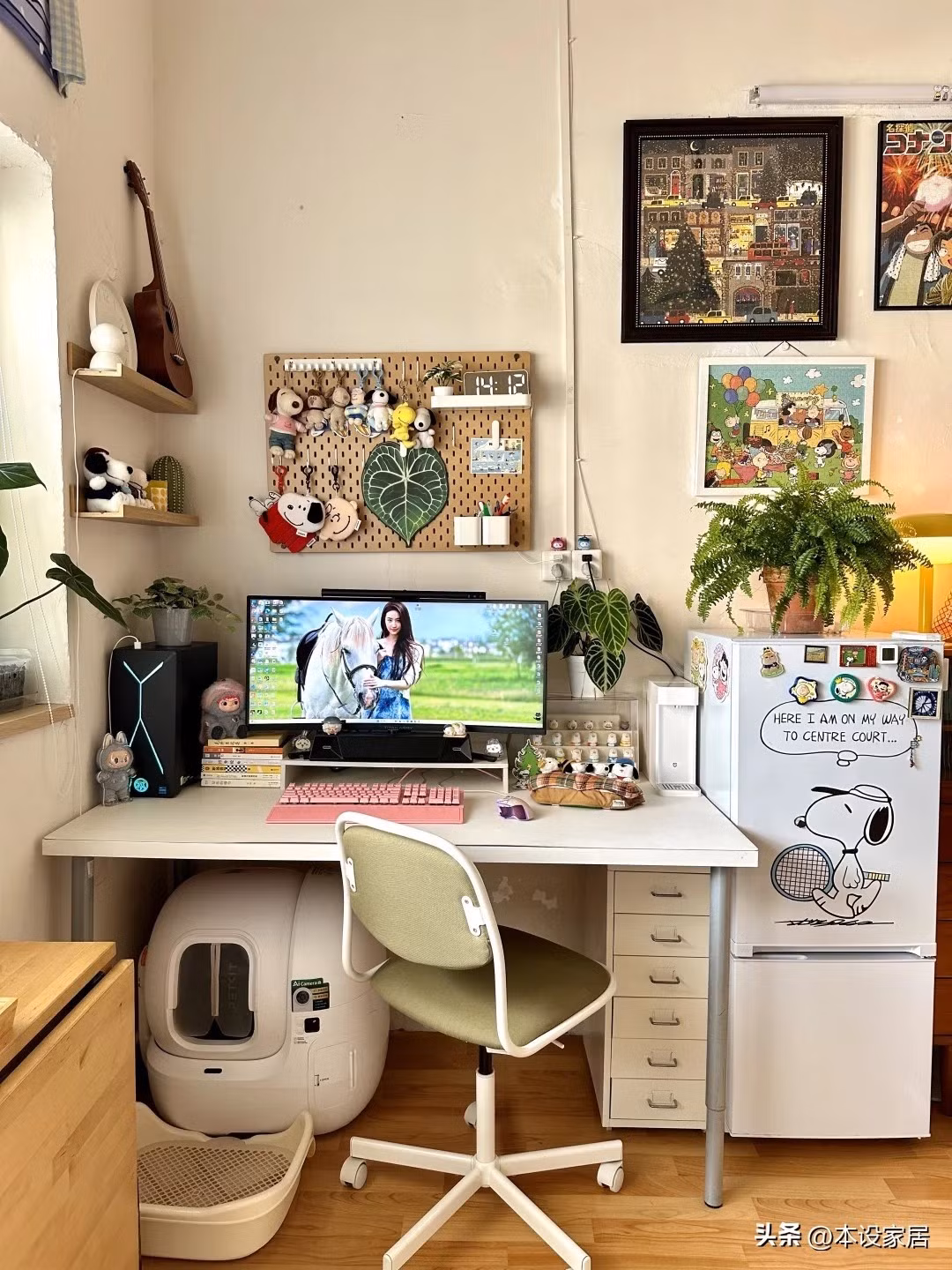 Tiểu Trương tự sơn tường, lát lại sàn, rồi kê bàn làm việc, ghế gỗ, tủ lạnh, bếp nhỏ, điều hòa cũ. Ảnh: Sina