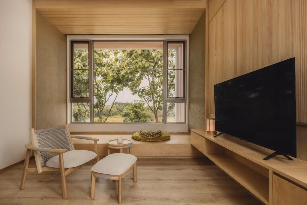 Góc thưởng trà riêng tư của gia chủ. Ảnh: Archello >>> Mời độc giả xem video: Nhà 25m2 - cơ hội cho nhiều người. Nguồn: VTV24