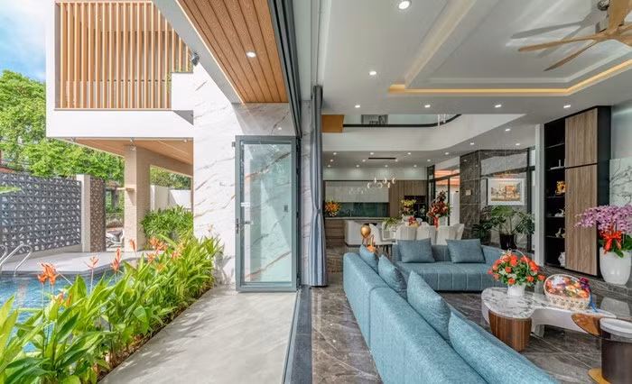 Nội thất thiết kế đơn giản, tràn ngập gió và ánh sáng. Ảnh: HAVA Studio