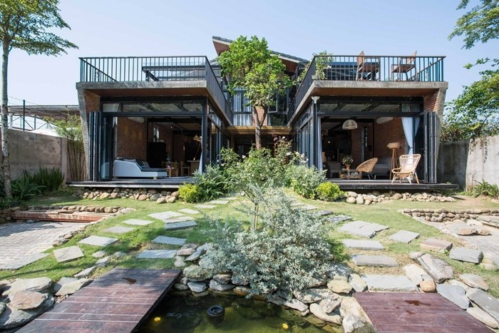 Two Hói's Villa là dự án thiết kế dành cho 2 cặp vợ chồng trung niên tại Đà Nẵng. Cả hai gia đình đều yêu thiên nhiên, rừng, núi và đặc biệt là bán đảo Sơn Trà. Ảnh: Tô Hữu Dũng