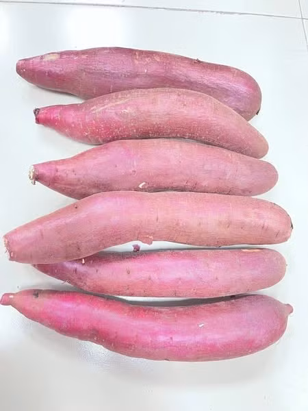 Chị Giang (ở Thanh Xuân, Hà Nội) cho biết, tình cờ thấy khoai lang Nhật xách tay trên mạng có giá hơn 500.000 đồng/kg mà giật mình. Ảnh: Facebook