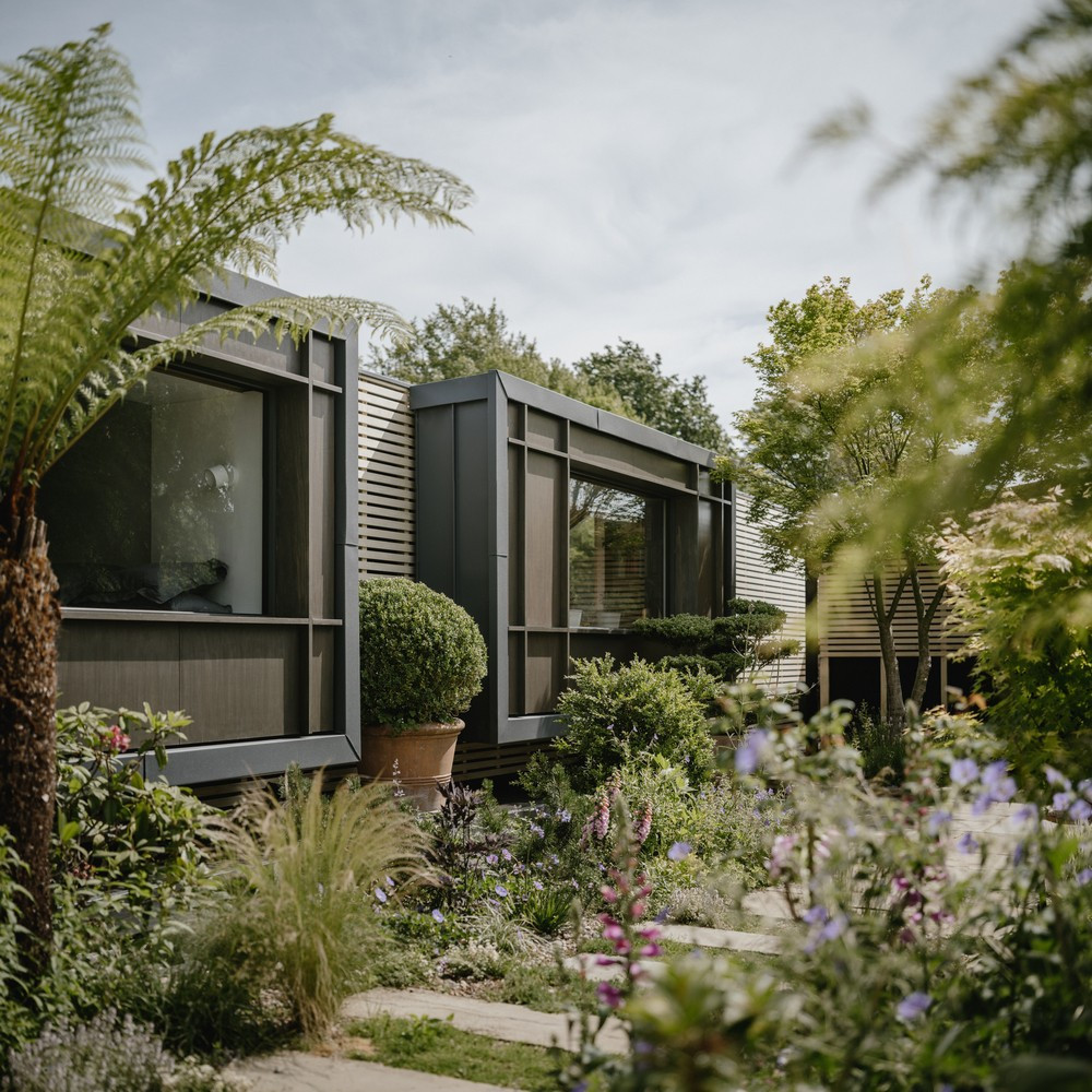 Giải pháp này cho phép tách rời từng module để kéo vào bờ sửa chữa khi cần. Ảnh: James Retief