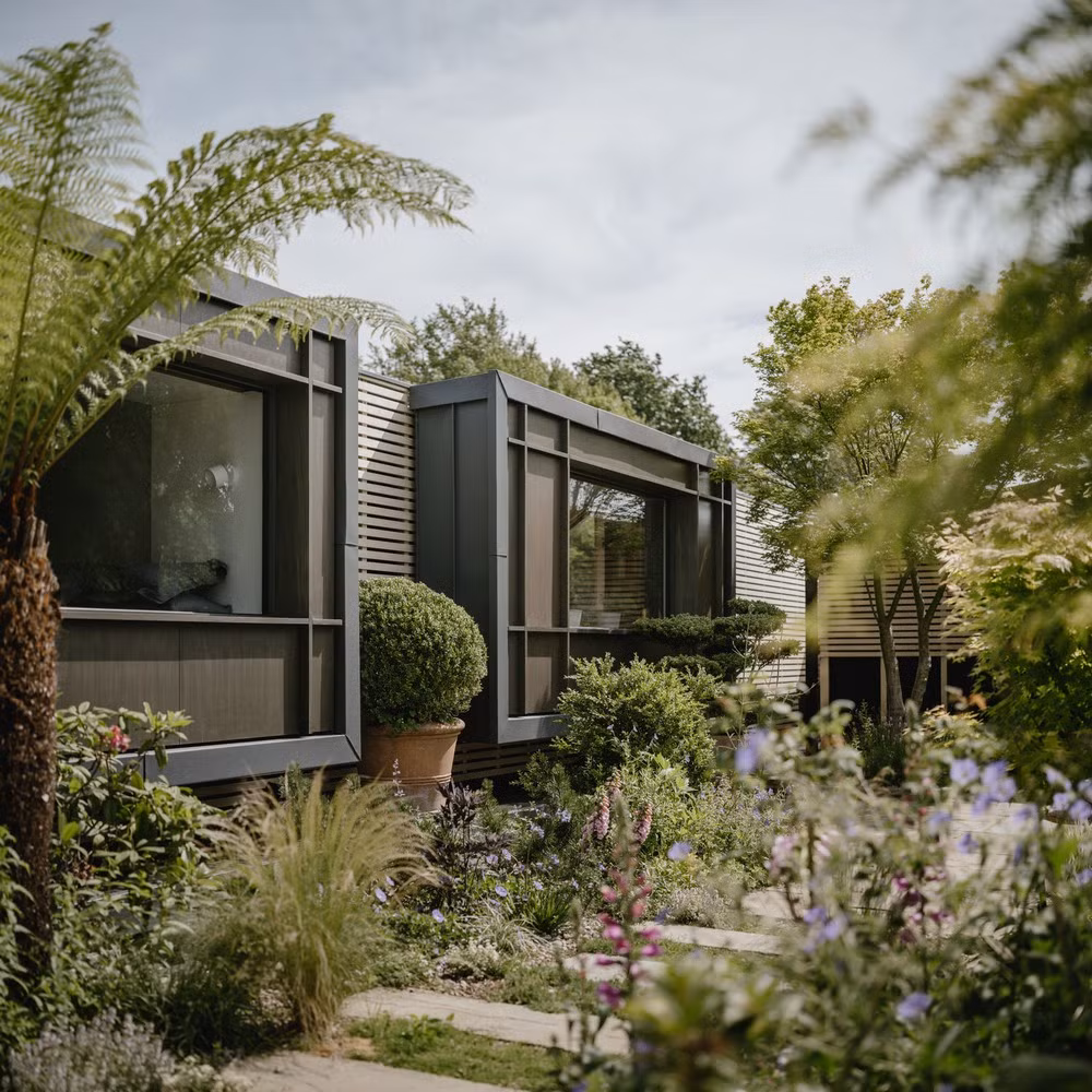 Giải pháp này cho phép tách rời từng module để kéo vào bờ sửa chữa khi cần. Ảnh: James Retief