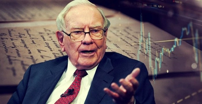 Warren Buffett sở hữu trực giác sắc bén về tài chính từ khi còn nhỏ. Ông mua cổ phiếu đầu tiên năm 11 tuổi, khai báo thuế năm 13 tuổi và đến tuổi 30 đã có tài sản vượt xa những gì một người bình thường có thể mơ tới. Ảnh: BI