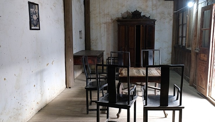 Hầu hết nội thất và vật dụng trong dinh thự Vua Mèo khi còn sống đều được lưu giữ và bảo quản đến tận ngày nay. Ảnh: Suckhoedoisong