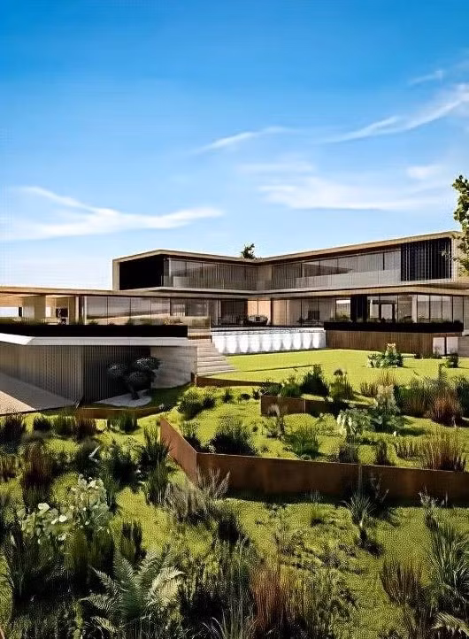 Biệt thự còn có một khu vui chơi dành cho 5 đứa con của Ronaldo, đồng thời gia đình cũng có thể thư giãn trên bãi biển riêng. Ảnh: Marca