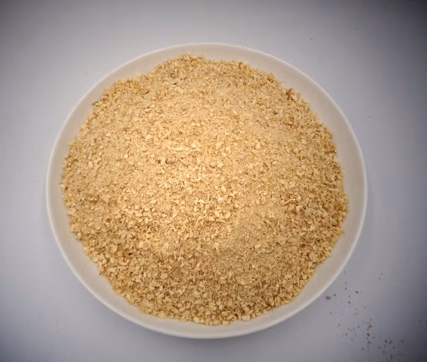 Trên các hội nhóm buôn bán lõi ngô, giá lõi ngô nguyên bản khoảng 2.000 đồng/kg hoặc 3.000 đồng/kg lõi ngô đã nghiền. Ảnh: Bb Agri