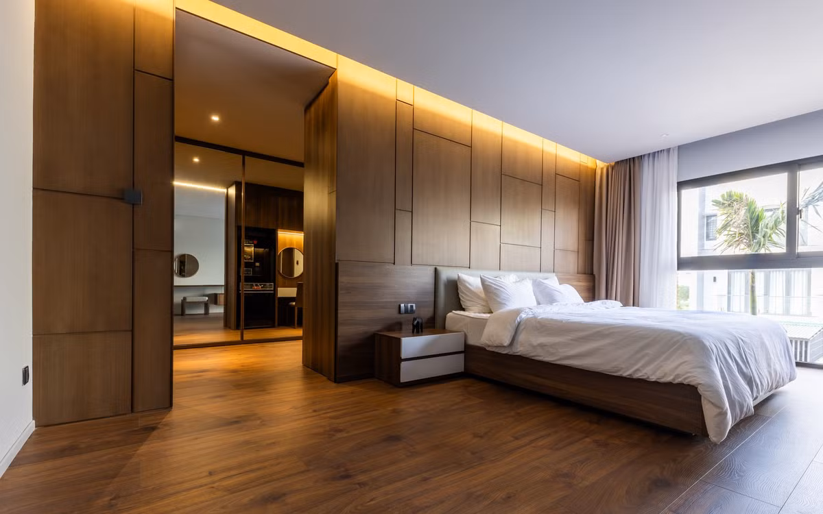 Phòng ngủ rộng rãi và thoáng đãng. Ảnh: Hiroyuki Oki