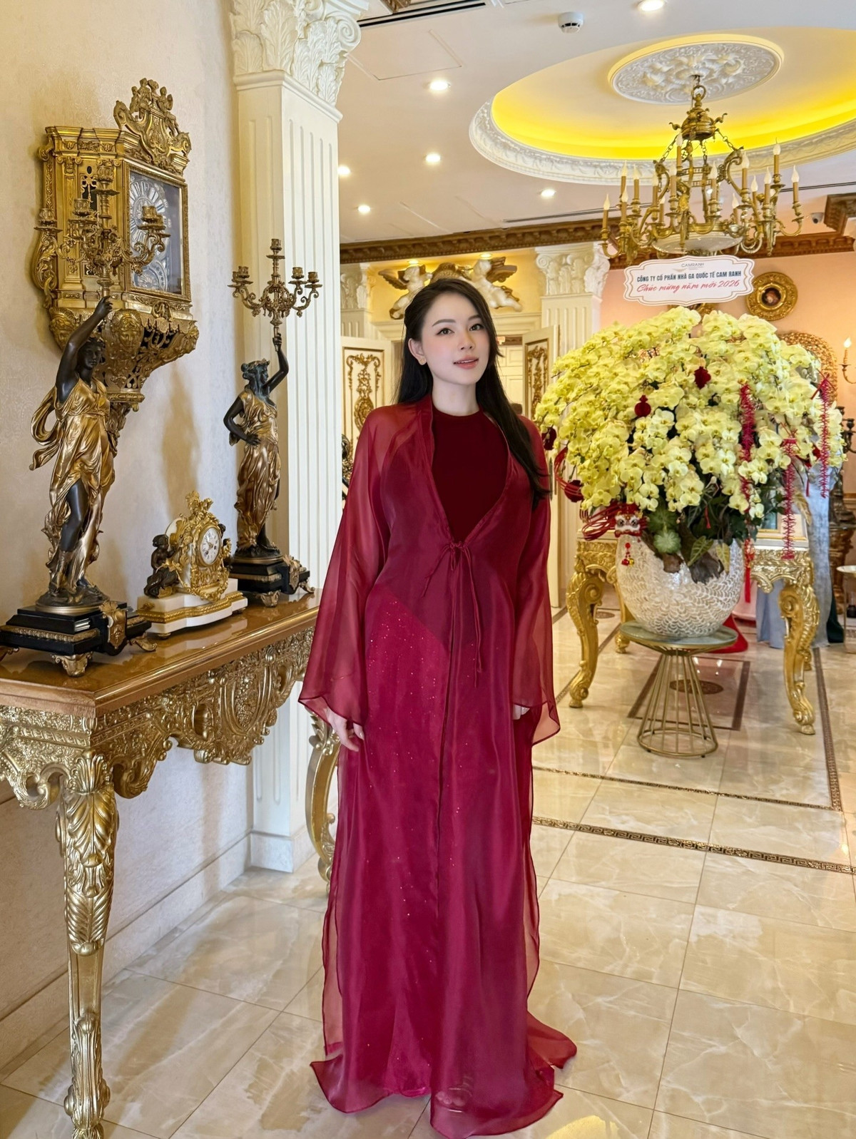 Một góc nhà ngập tràn sắc vàng. Ảnh: FBNV