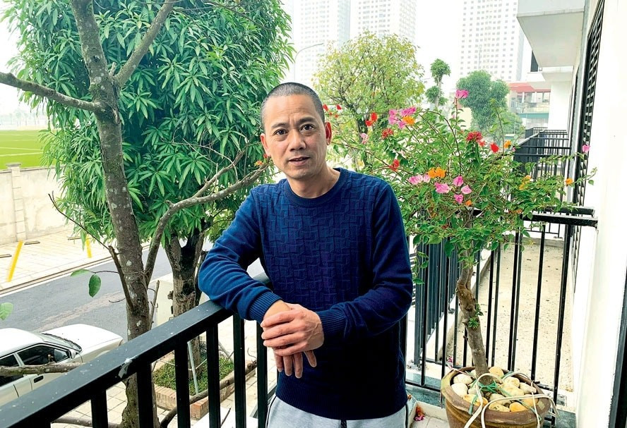 Sau nhiều năm lăn lộn với nghề, từ vai phụ "vừa xấu vừa nghèo" đến vai trò đạo diễn, diễn viên Trần Bình Trọng đã tích lũy được khối tài sản đáng nể. Ảnh: Hanoimoi