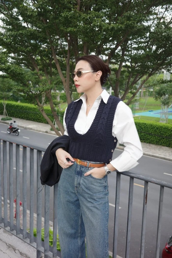 Khác với nhiều mỹ nhân thích khoe mẽ hàng hiệu, Đàm Thu Trang được khen ngợi ở chỗ luôn biết tiết chế. Ảnh: FBNV