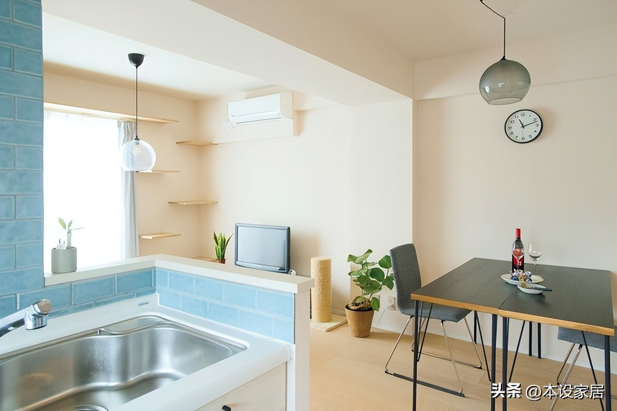 Phòng bếp 5m² nhưng gọn đến mức ai cũng muốn áp dụng. Ảnh: Toutiao