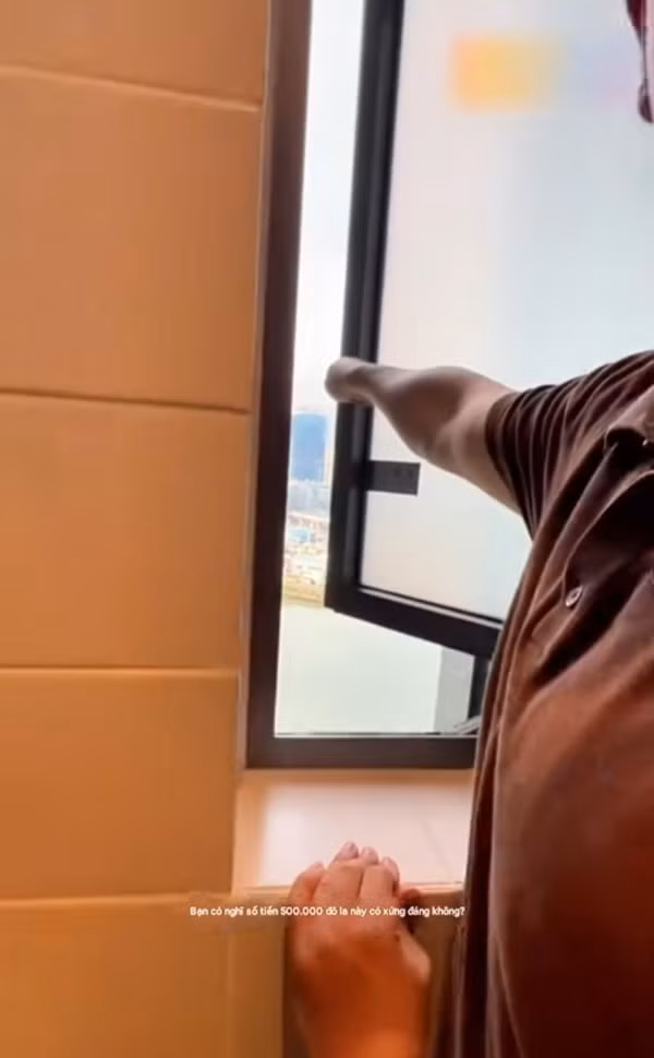 Đây có lẽ là một trong những ưu điểm hiếm hoi để lý giải mức giá lên tới 1,7 tỷ đồng cho căn hộ vỏn vẹn 3m². Ảnh: post.smzdm