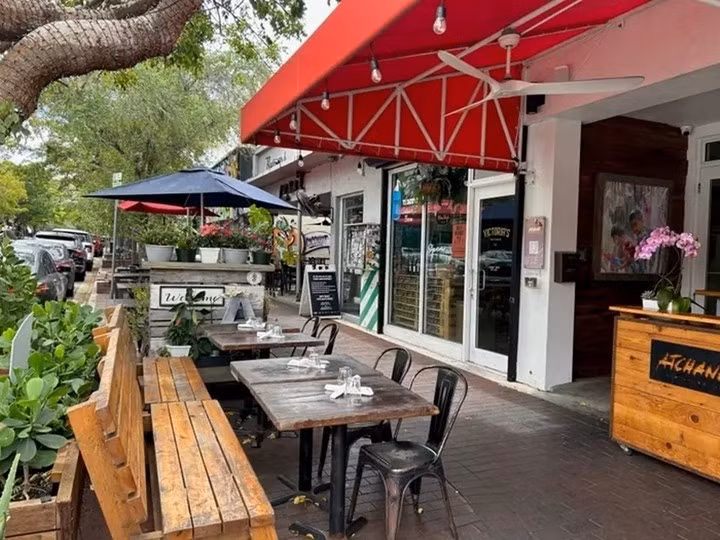 Các nhà hàng gần khu phố này đều đạt sao Michelin. Ảnh: Business Insider