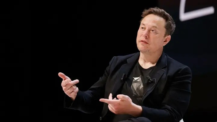 Tài sản sụt giảm mạnh nhưng Elon Musk vẫn giàu nhất thế giới. Ảnh: Getty