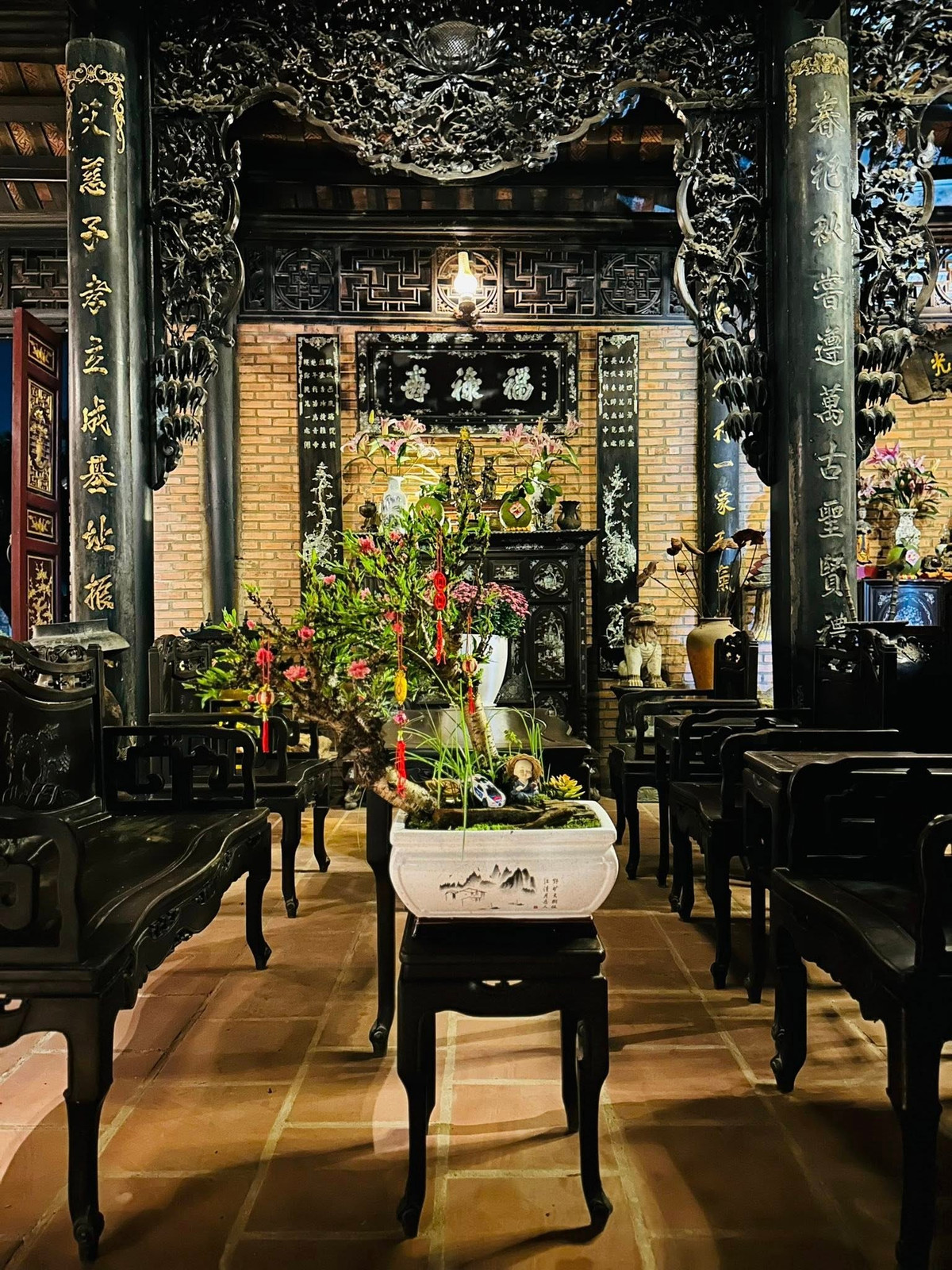 Biệt phủ của Hoàng Mập xây dựng theo lối kiến trúc cổ dạng tam hợp viện. Ảnh: FB Hoàng Minh Bùi