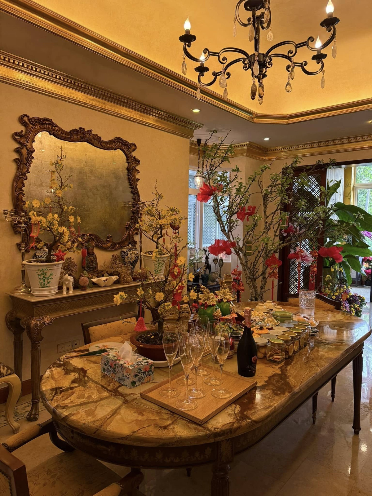 View - Bên trong biệt thự 1.000m2 đón Tết của Hoa hậu Giáng My | Báo Tri thức và Cuộc sống - TIN TỨC PHỔ BIẾN KIẾN THỨC 24H