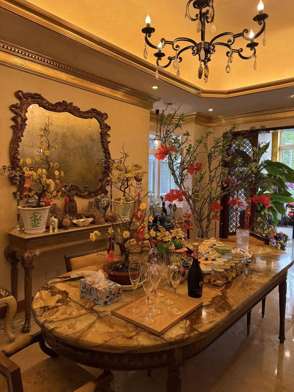 Nội thất xa hoa trong biệt thự của Giáng My. Ảnh: FB Giáng My