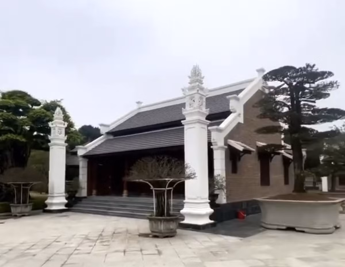 Một số hạng mục bên trong dinh thự của "bầu" Đoan. Ảnh: Dân Việt