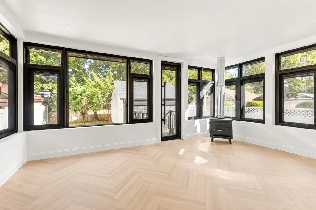 View - Cận cảnh ngôi nhà thơ ấu của ông Trump rao bán hơn 60 tỷ đồng | Báo Tri thức và Cuộc sống - TIN TỨC PHỔ BIẾN KIẾN THỨC 24H