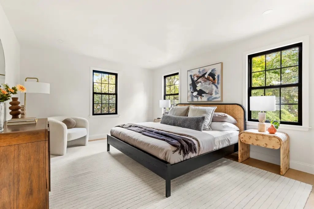 View - Cận cảnh ngôi nhà thơ ấu của ông Trump rao bán hơn 60 tỷ đồng | Báo Tri thức và Cuộc sống - TIN TỨC PHỔ BIẾN KIẾN THỨC 24H